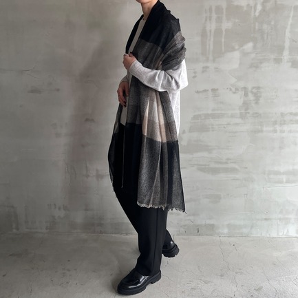 Airy cashmere wrap 詳細画像 モノトーン系 3