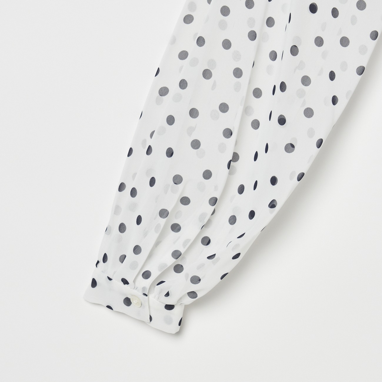 DOT BOWTIE BLOUSE 詳細画像 ホワイト 3